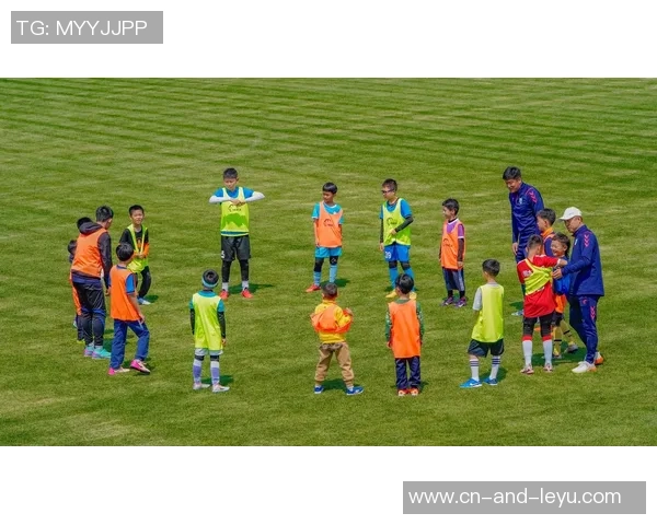 悬浮足球视频带你领略未来运动的无限可能与精彩瞬间 悬浮足球视频带你领略未来运动的无限可能与精彩瞬间